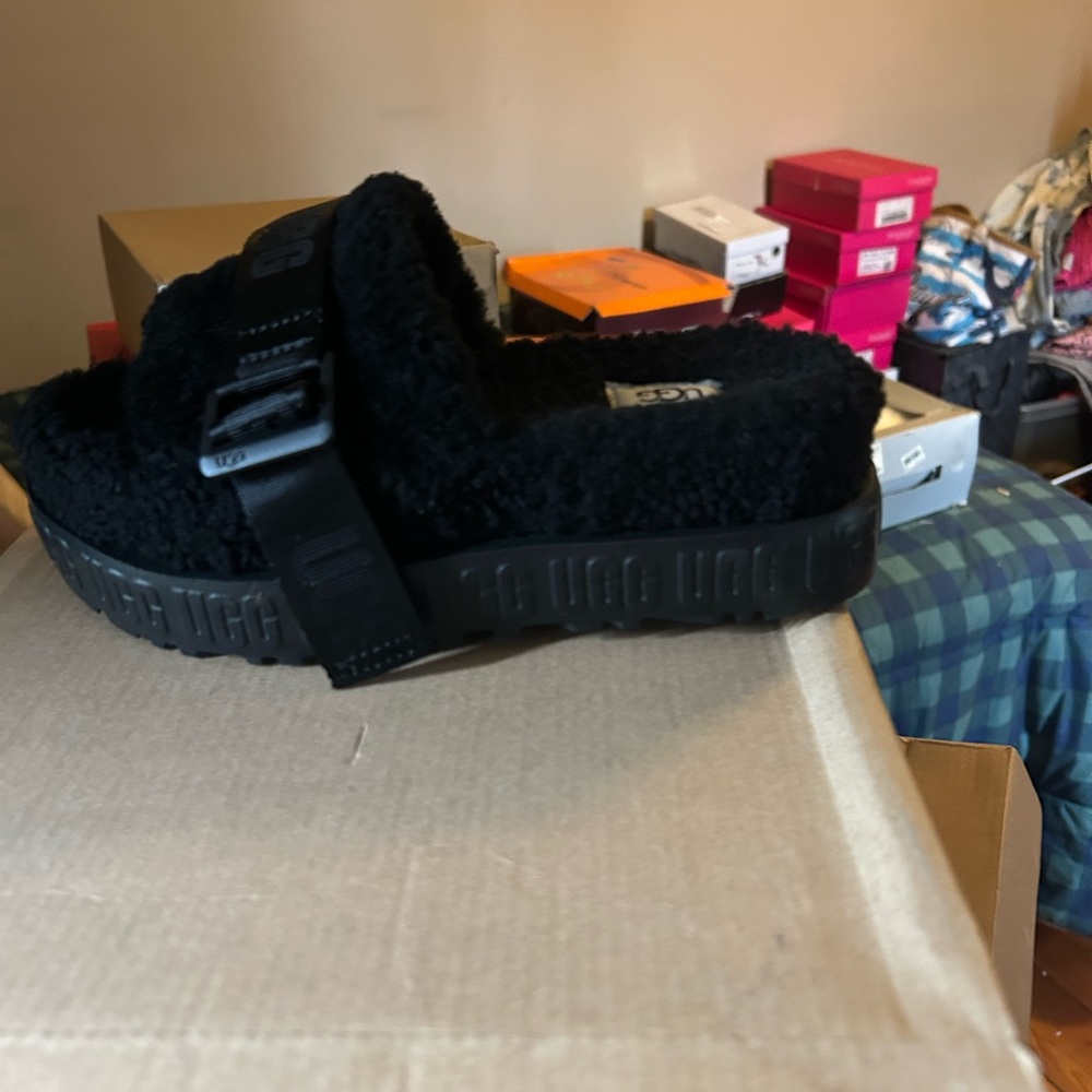 UGG Black Fluffy Slide Sandals